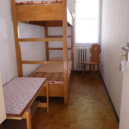Bankuti Siklub Turistahaza Hotel *
