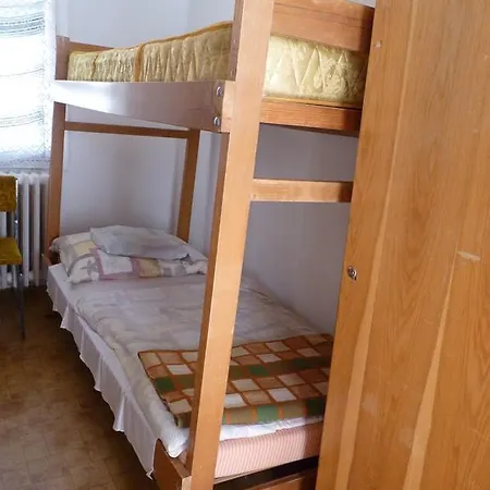 Bankuti Siklub Turistahaza * Bankut